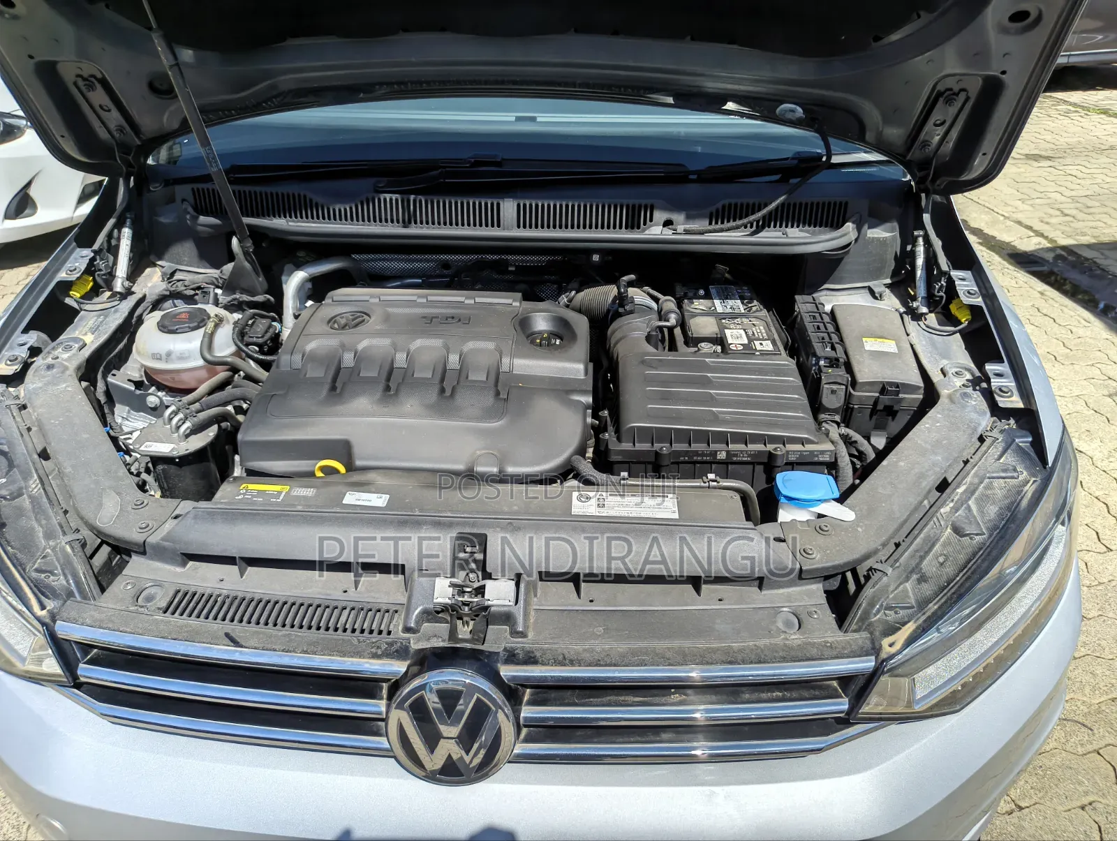 Volkswagen Touran 2018 Silver