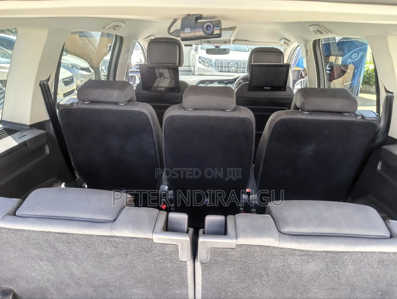 Volkswagen Touran 2018 Silver