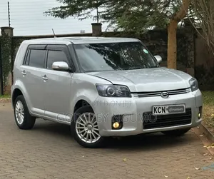 Toyota Corolla Rumion 2010 Silver