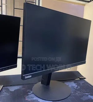 Lenovo Think Vision 22” Edge to Edge 
HDMI Port
Display 
Vga
USB