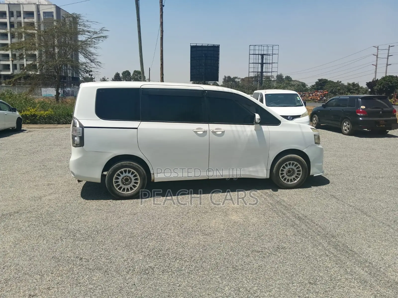 Toyota Voxy 2008 White