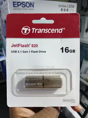 Transcend 16GB JetFlash 820 USB 3.0 Flash Drive (TS16GJF820G)