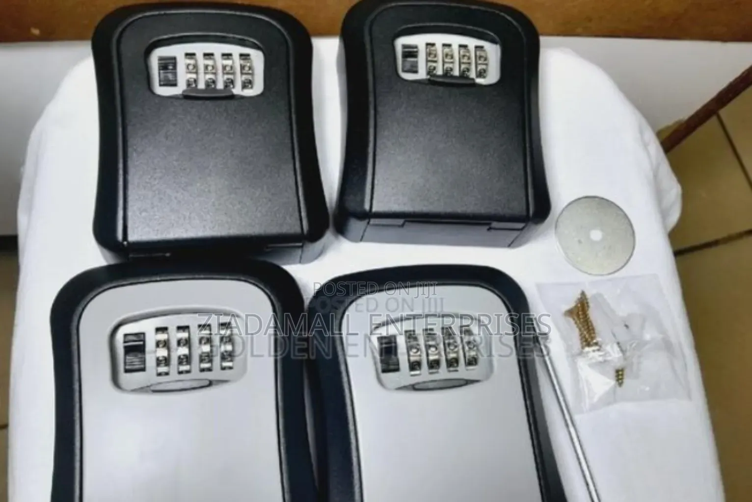 Wall Mounted Key Lock Box With Combination Code
