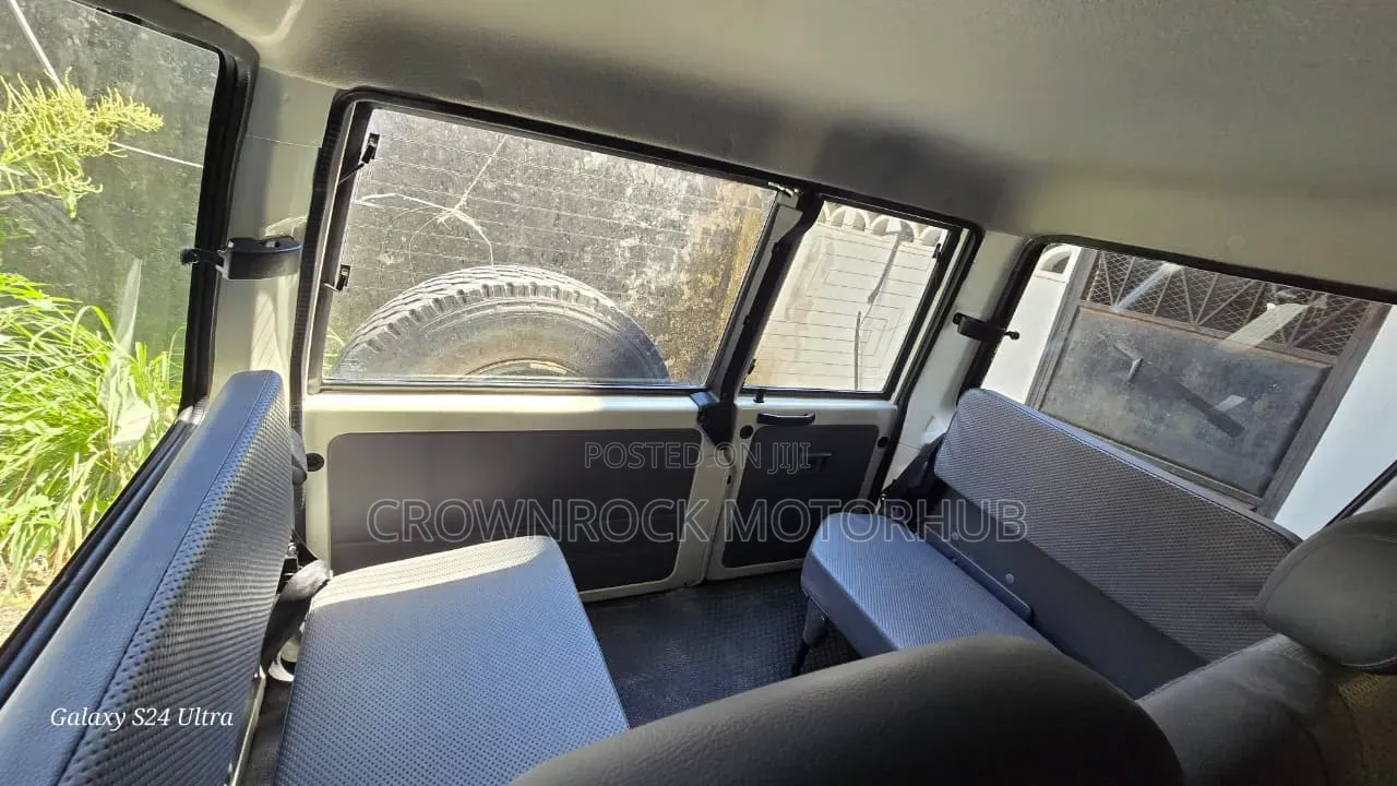 Toyota Land Cruiser 2021 White