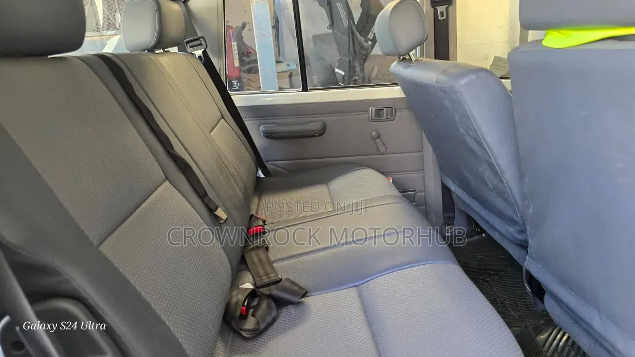 Toyota Land Cruiser 2021 White