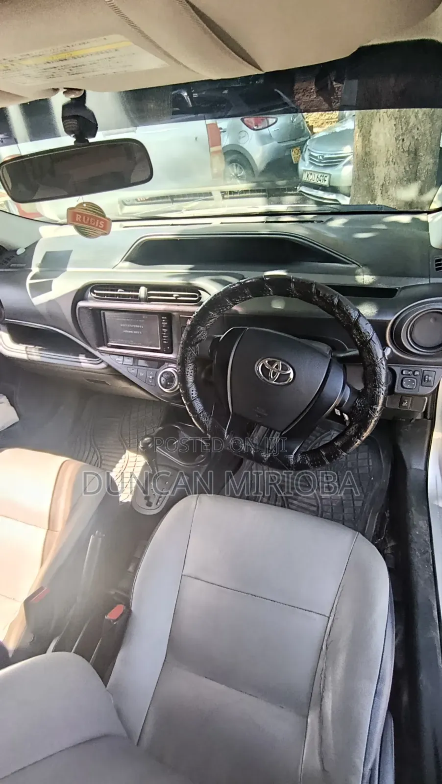 Toyota Aqua 2015 Gray