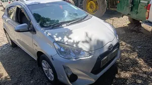 Toyota Aqua 2015 Gray