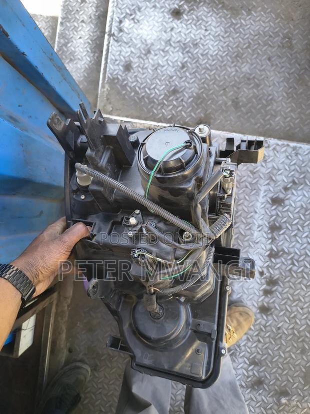 Suzuki Swift Sidemirrow - main view