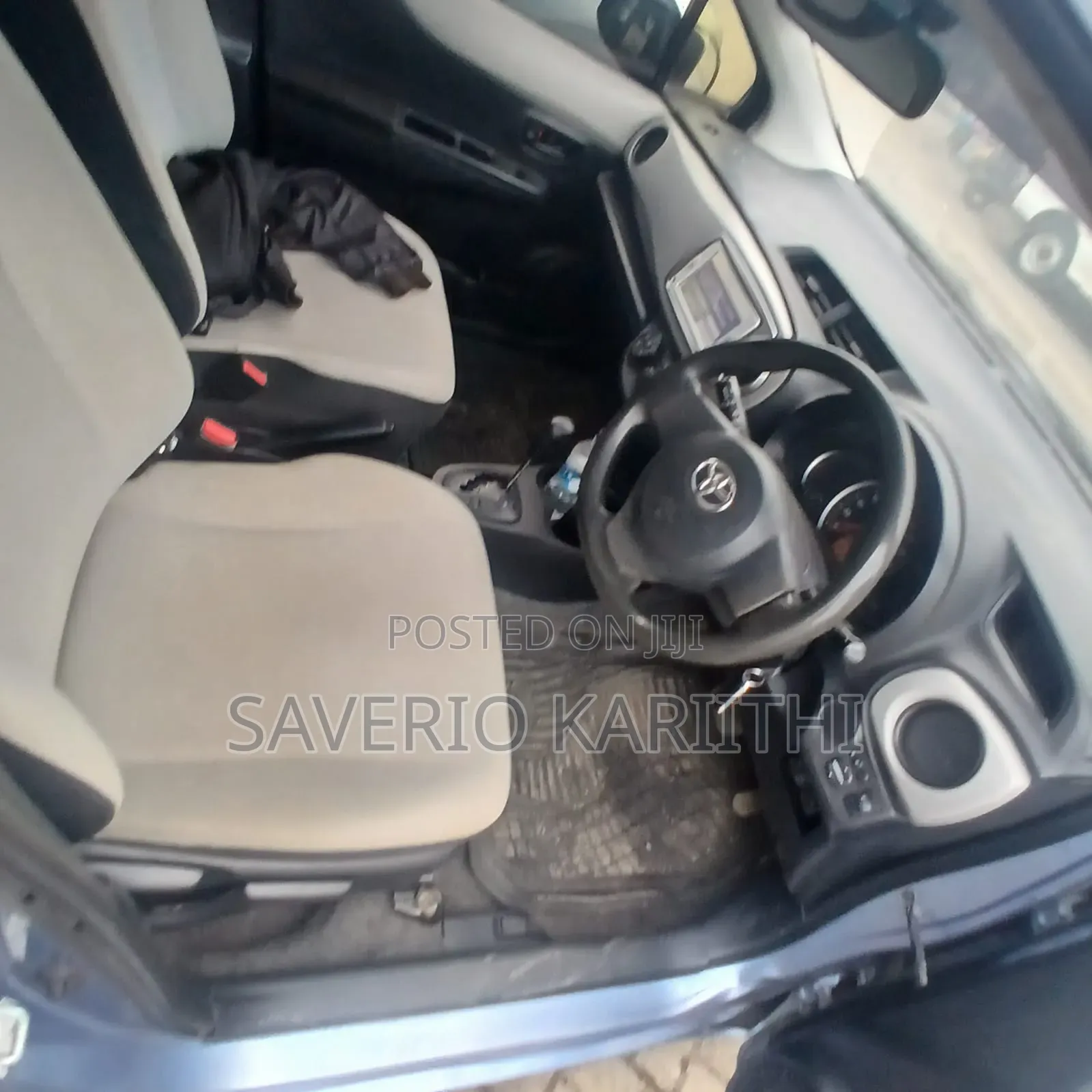 Toyota Vitz 2014 Blue