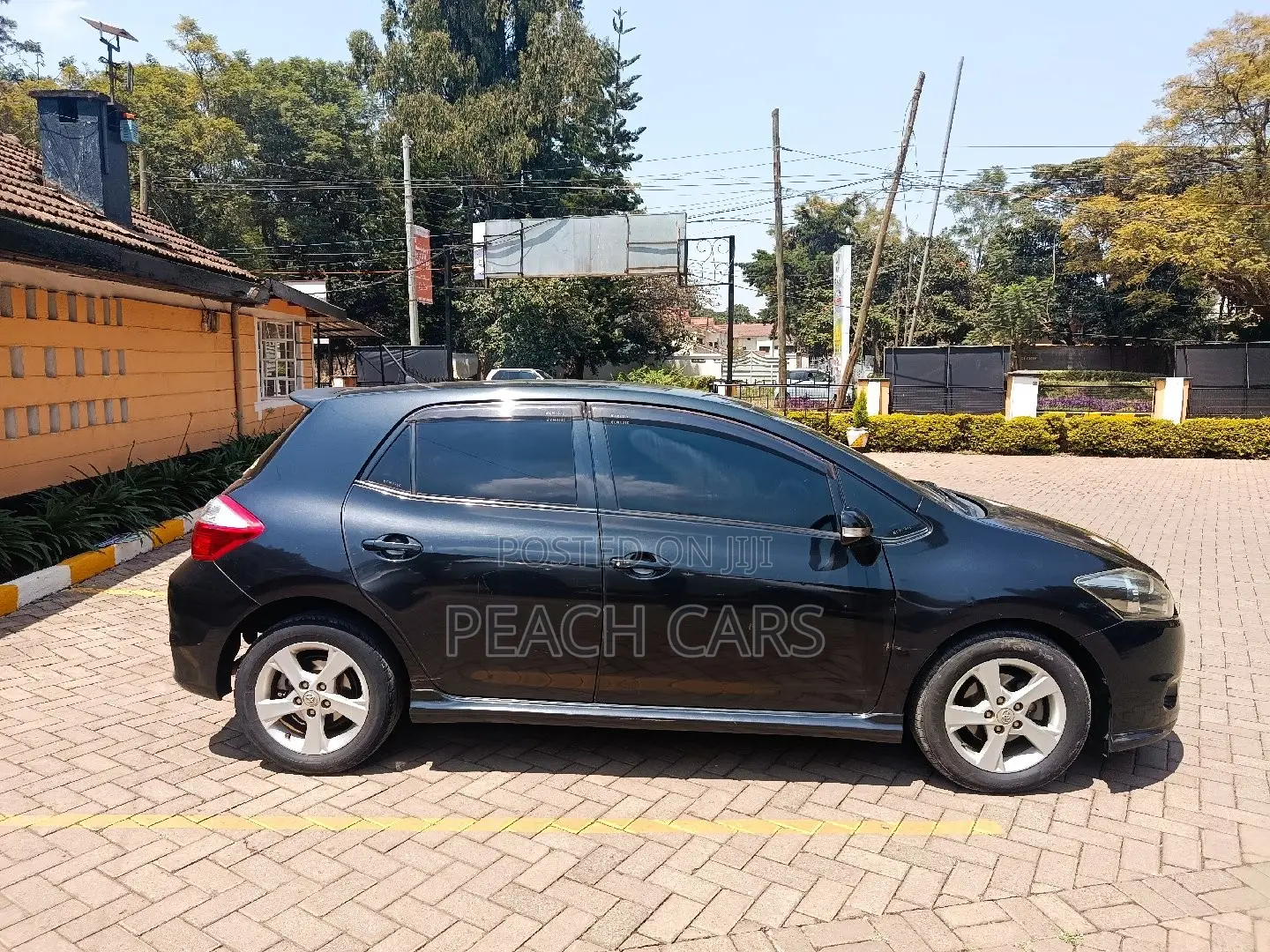 Toyota Auris 2010 Black