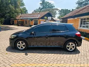 Toyota Auris 2010 Black