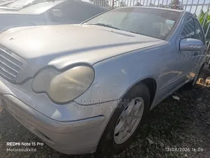 Mercedes-Benz C200 2003 Silver