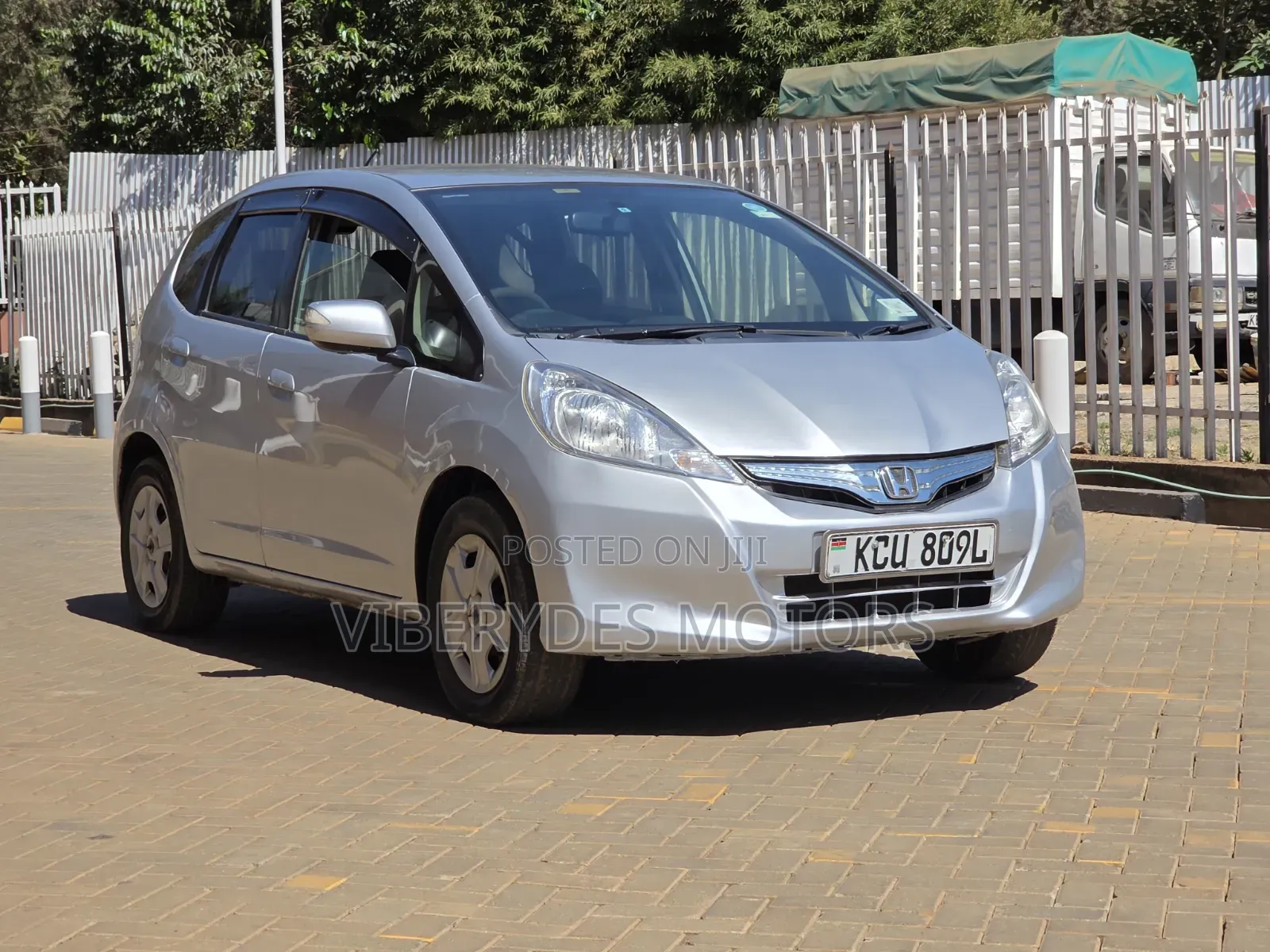 Honda Fit 2012 Silver