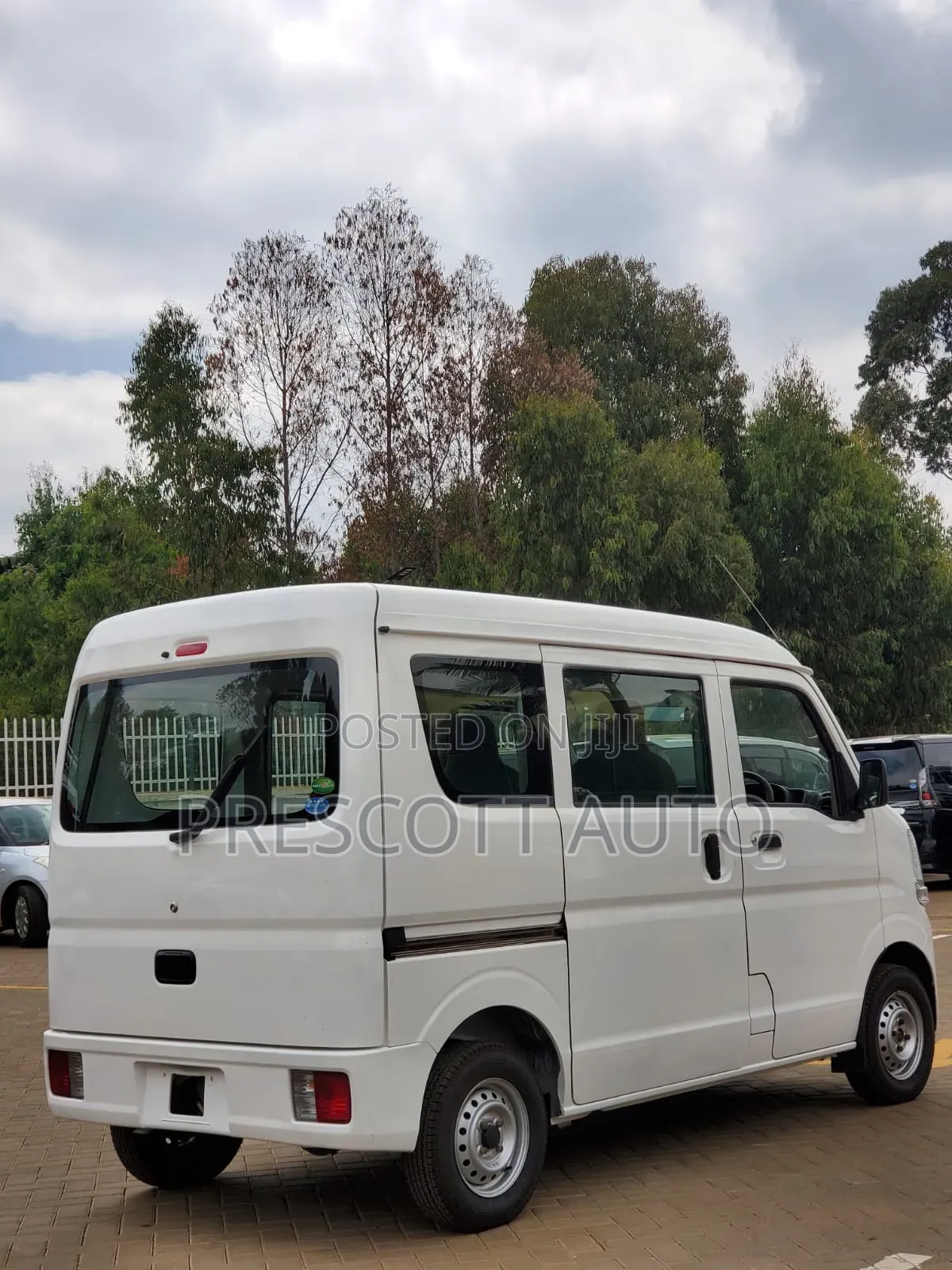 Suzuki Every Wagon 2019 White