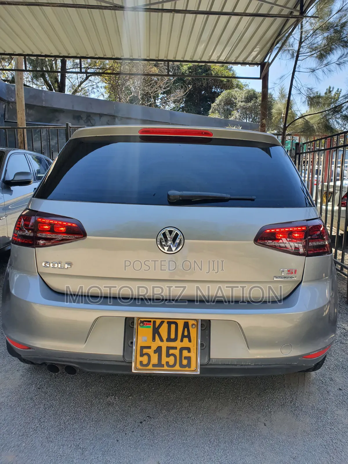 Volkswagen Golf 2013 Gold