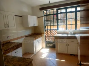 3bdrm Block of Flats in Kileleshwa for sale