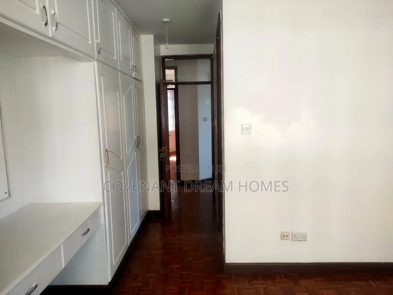3bdrm Block of Flats in Kileleshwa for sale