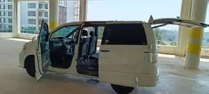 Toyota Voxy 2005 White