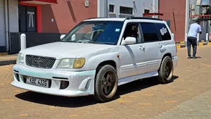 Subaru Forester 2001 White