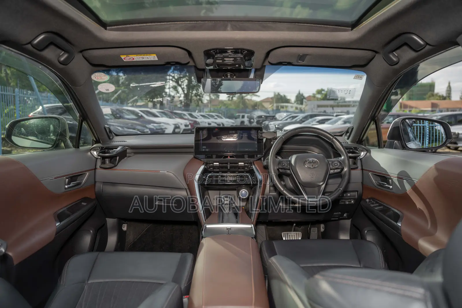 Toyota Harrier 2.5 Hybrid 4WD 2020 White