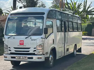 Isuzu NQR 2021 White