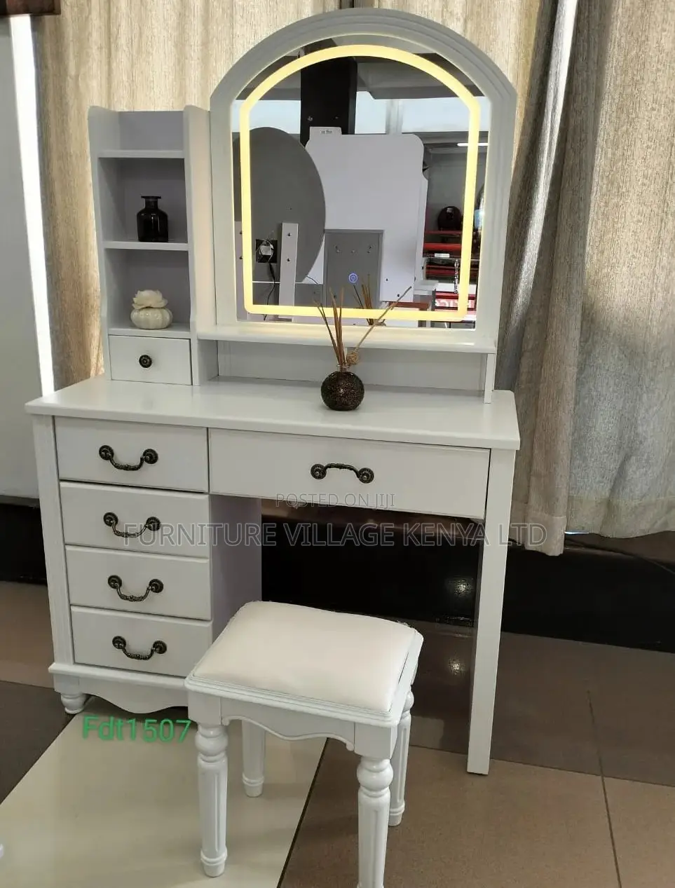 Dresser; Lighted Bedroom Dressing Table With Storage