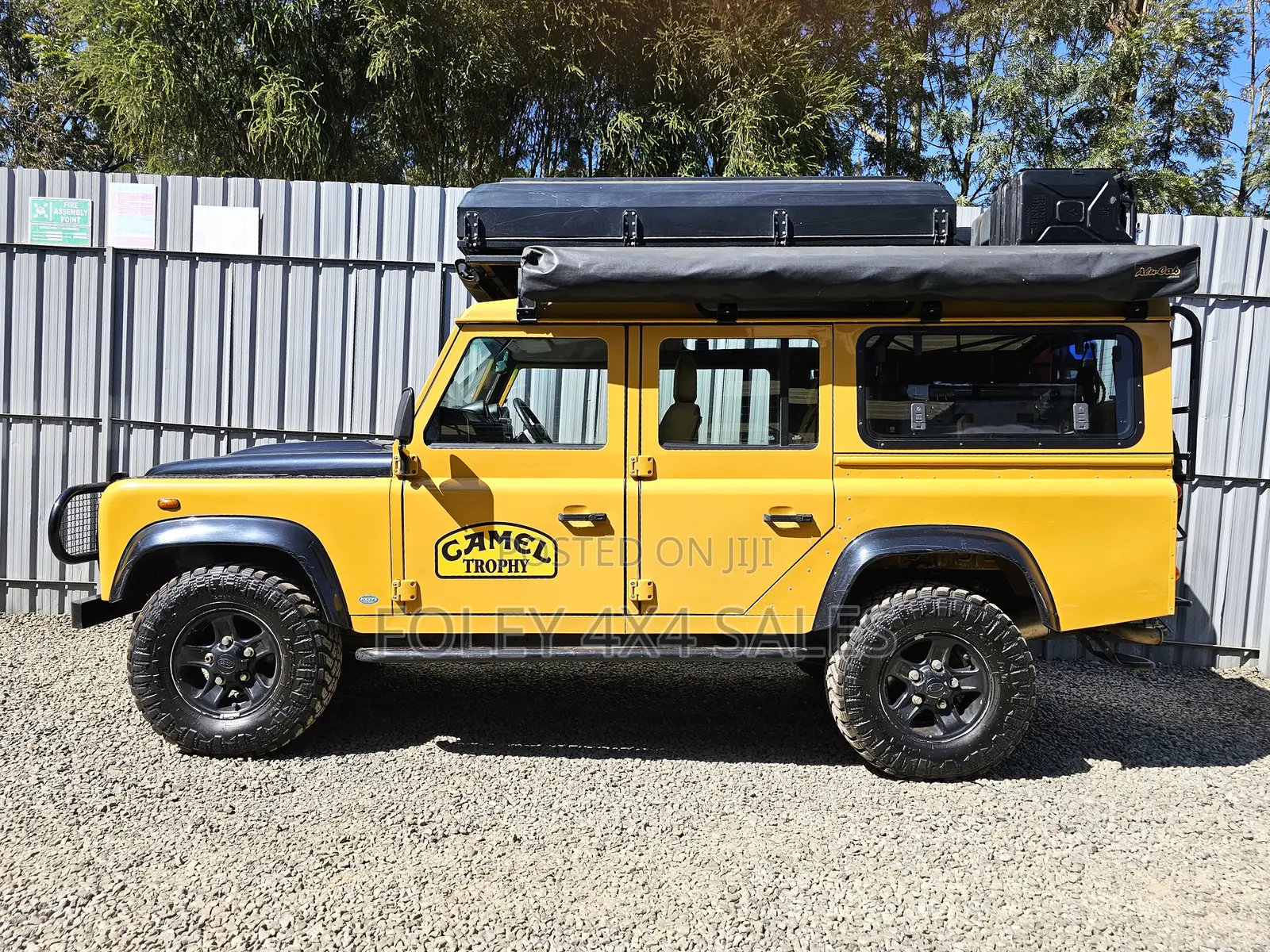 Land Rover Defender 2014 Yellow