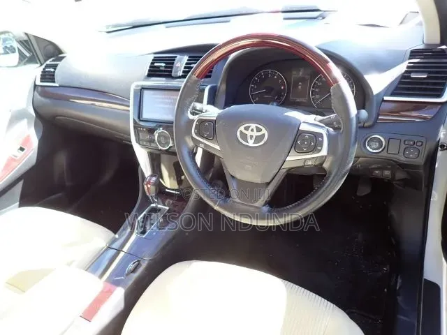 Toyota Premio 2019 White