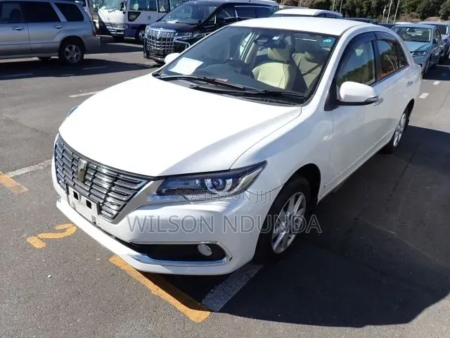 Toyota Premio 2019 White