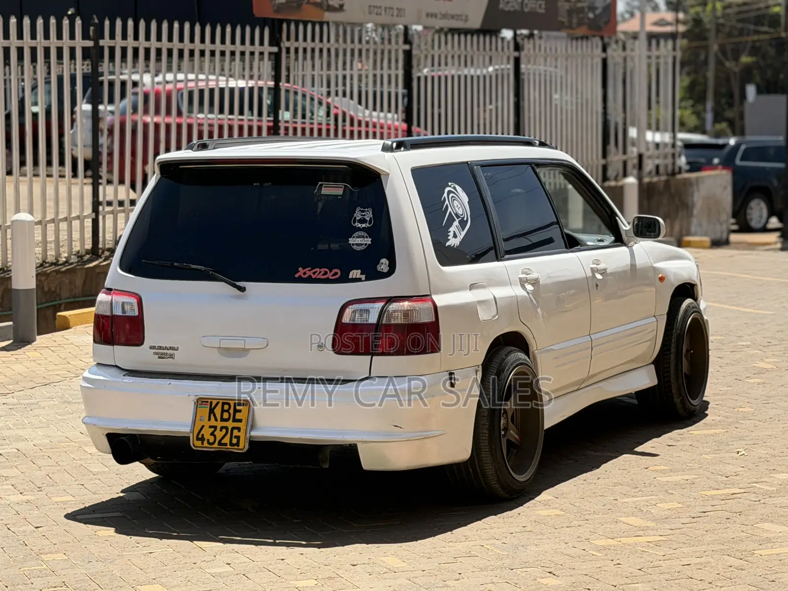 Subaru Forester 2001 White