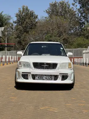 Subaru Forester 2001 White