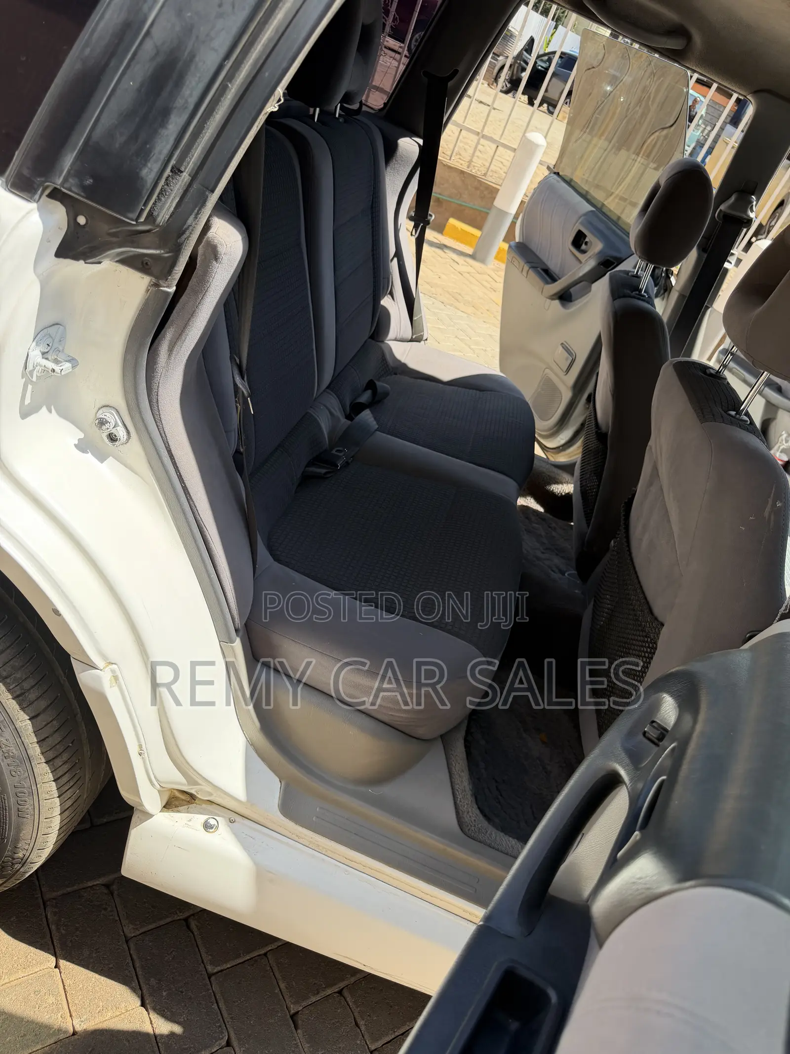 Subaru Forester 2001 White