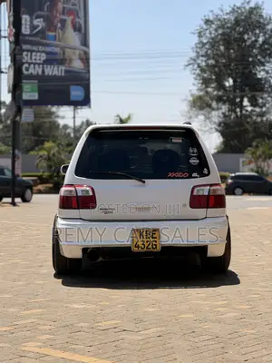 Subaru Forester 2001 White