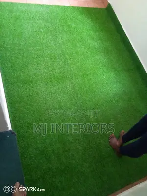 Artificial Grass Carpet for Beautiful Gardens Modern Compounds