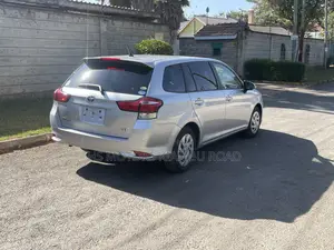 Toyota Corolla Fielder 1.5 Hybrid FWD 2020 Silver