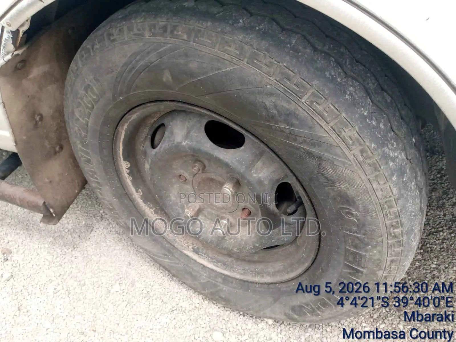 Nissan Caravan 2009 White