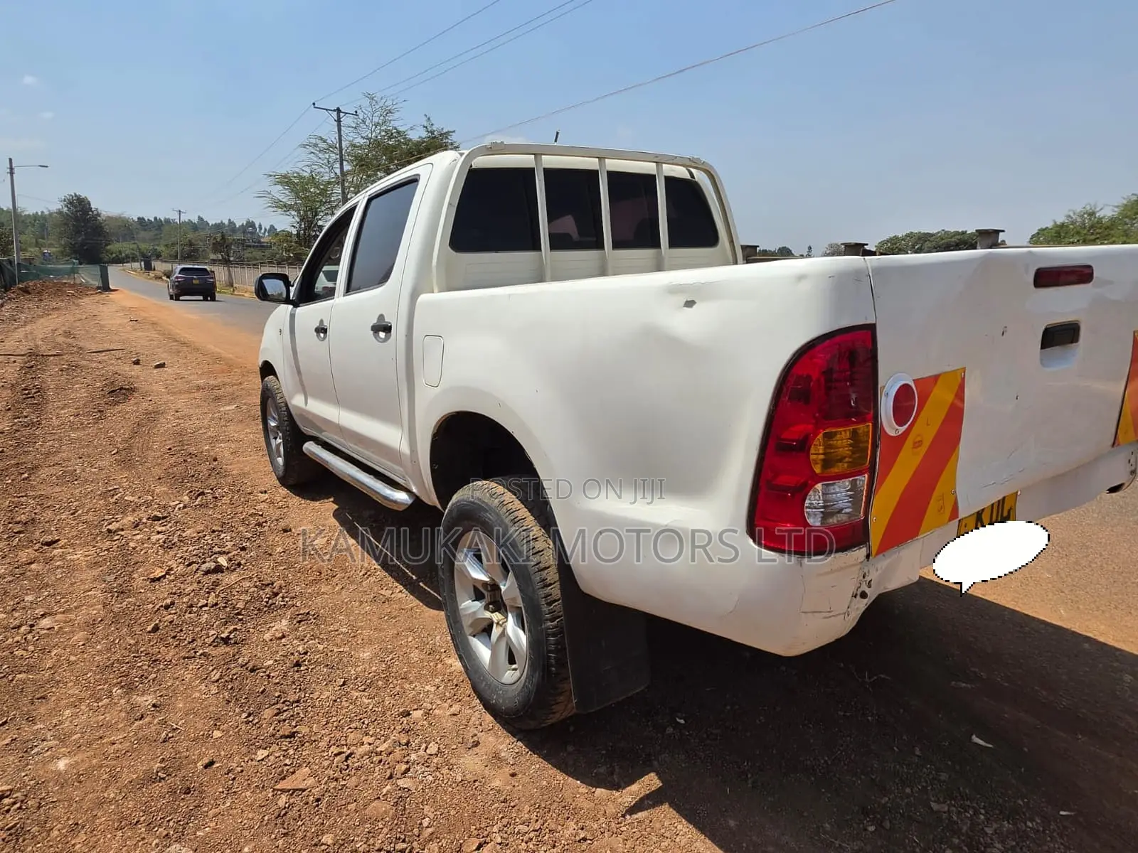 Toyota Hilux 2.5 D-4D 4X4 SRX 2010 White