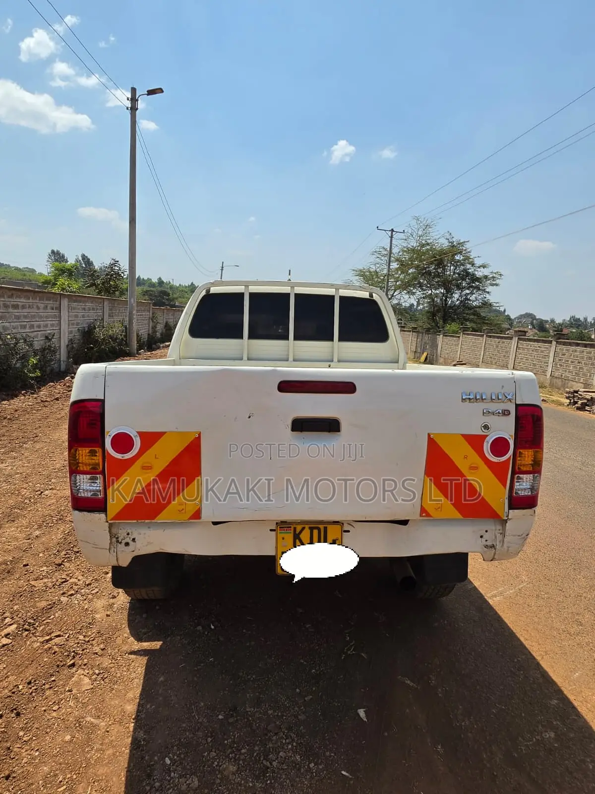 Toyota Hilux 2.5 D-4D 4X4 SRX 2010 White