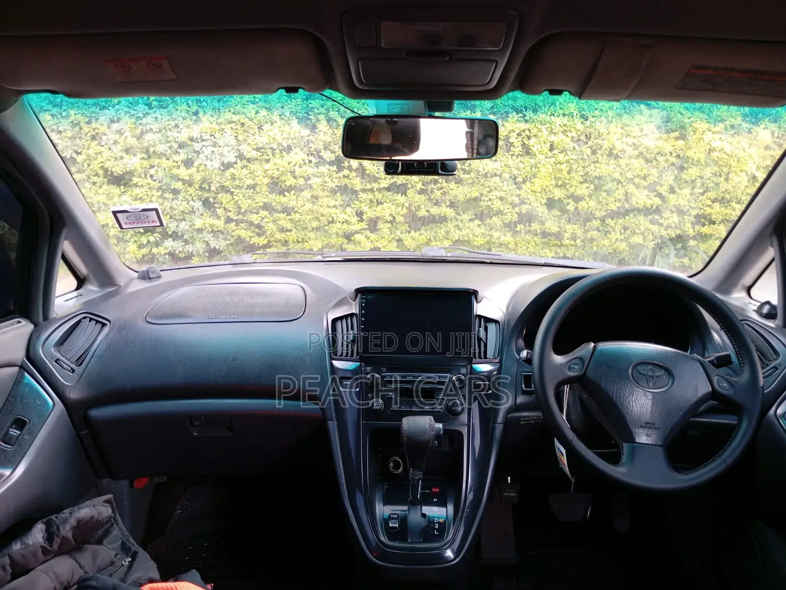 Toyota Harrier 2000 White