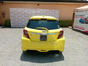 Toyota Vitz 2015 Yellow