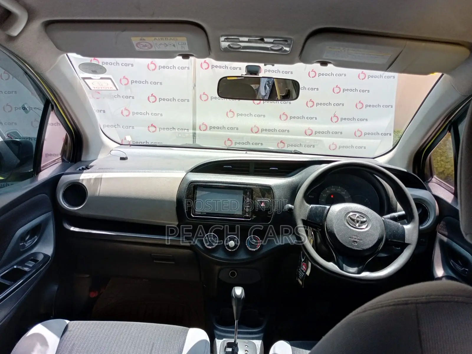 Toyota Vitz 2015 Yellow