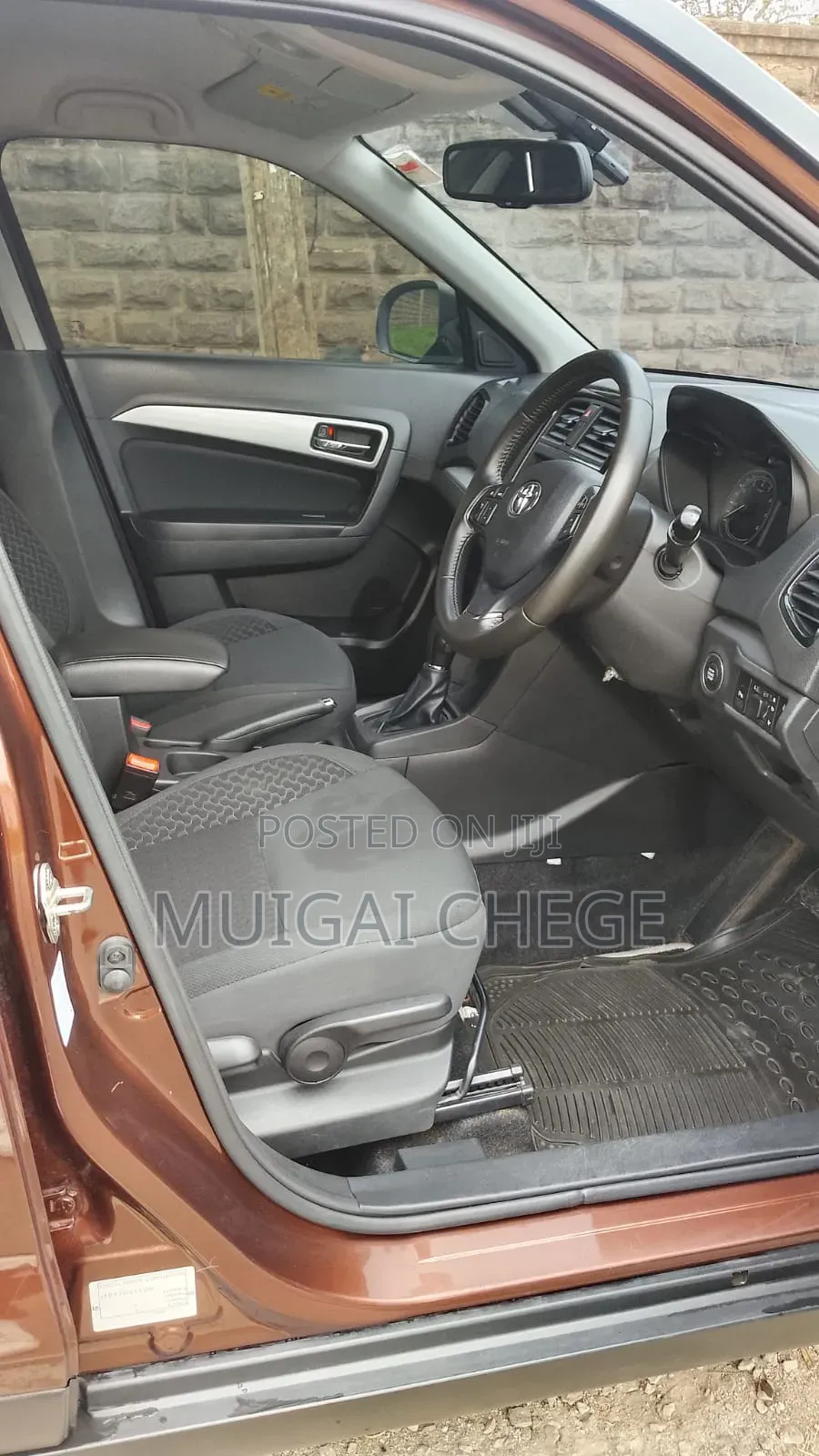 Toyota Urban Cruiser 2021 Brown