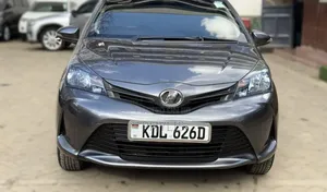 Toyota Vitz 2015 Gray