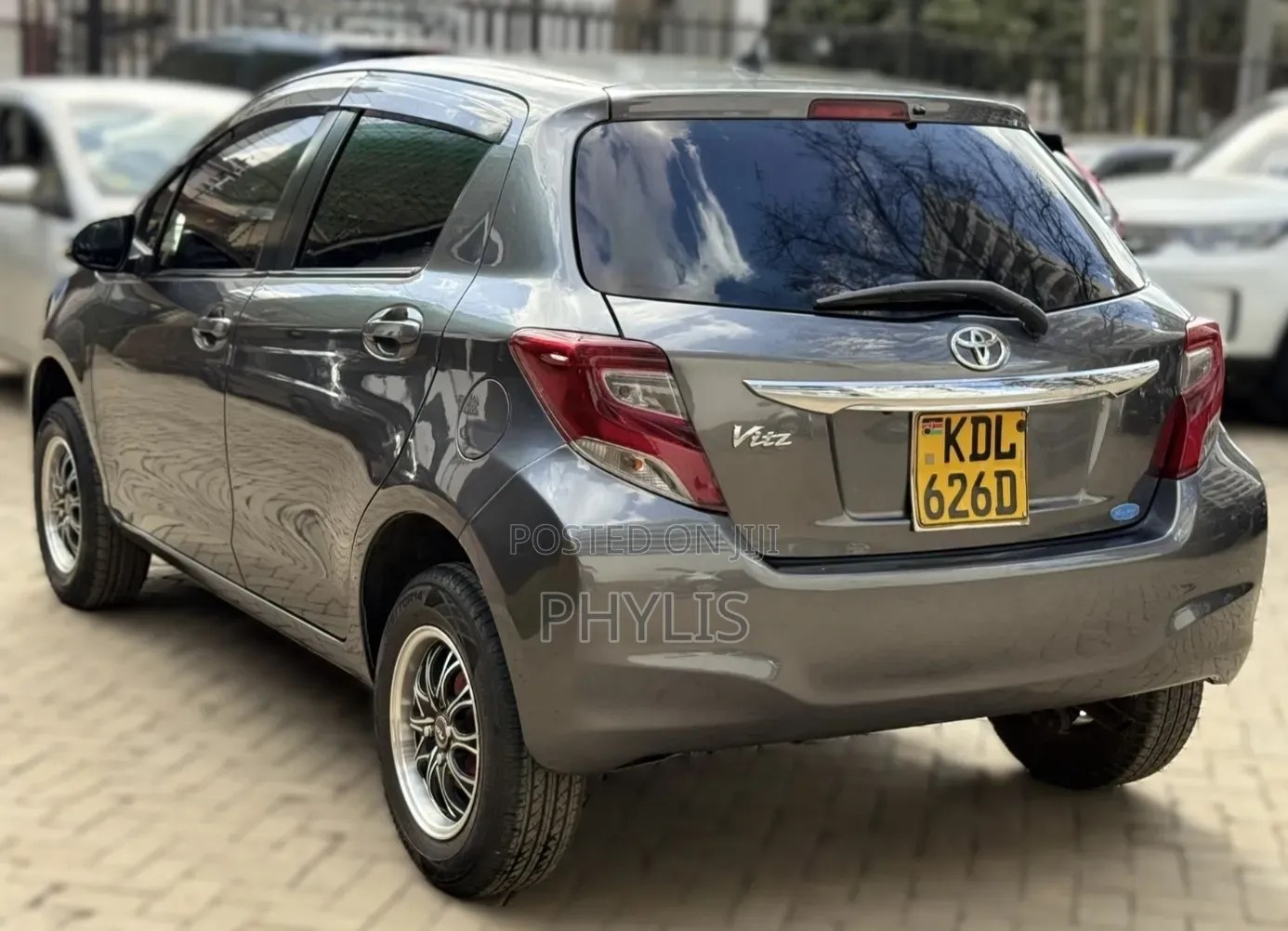 Toyota Vitz 2015 Gray