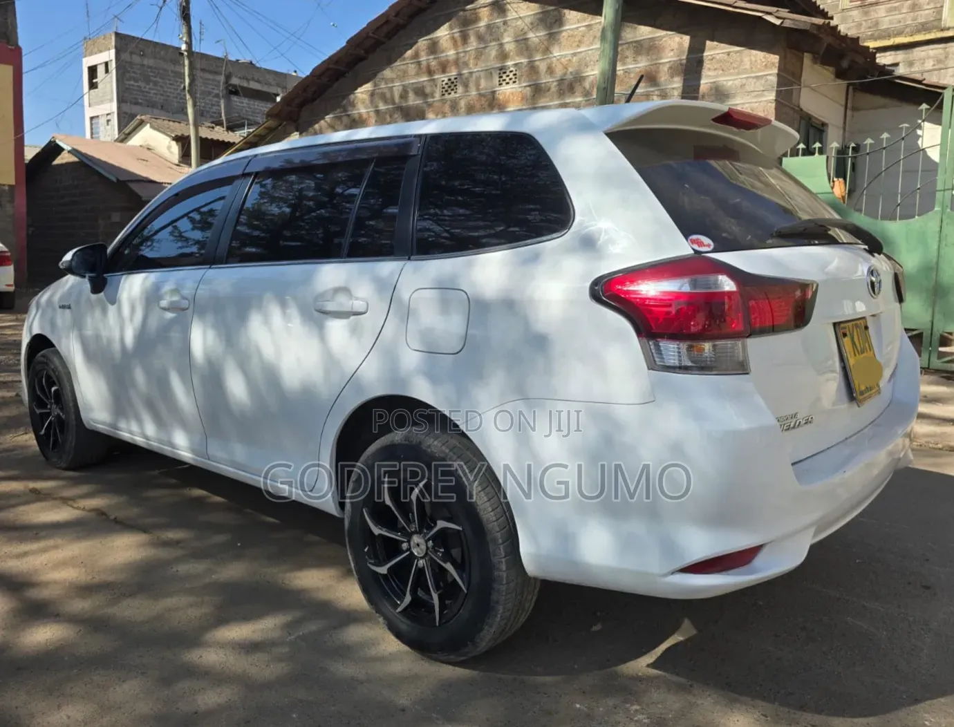 Toyota Corolla Fielder 2016 White
