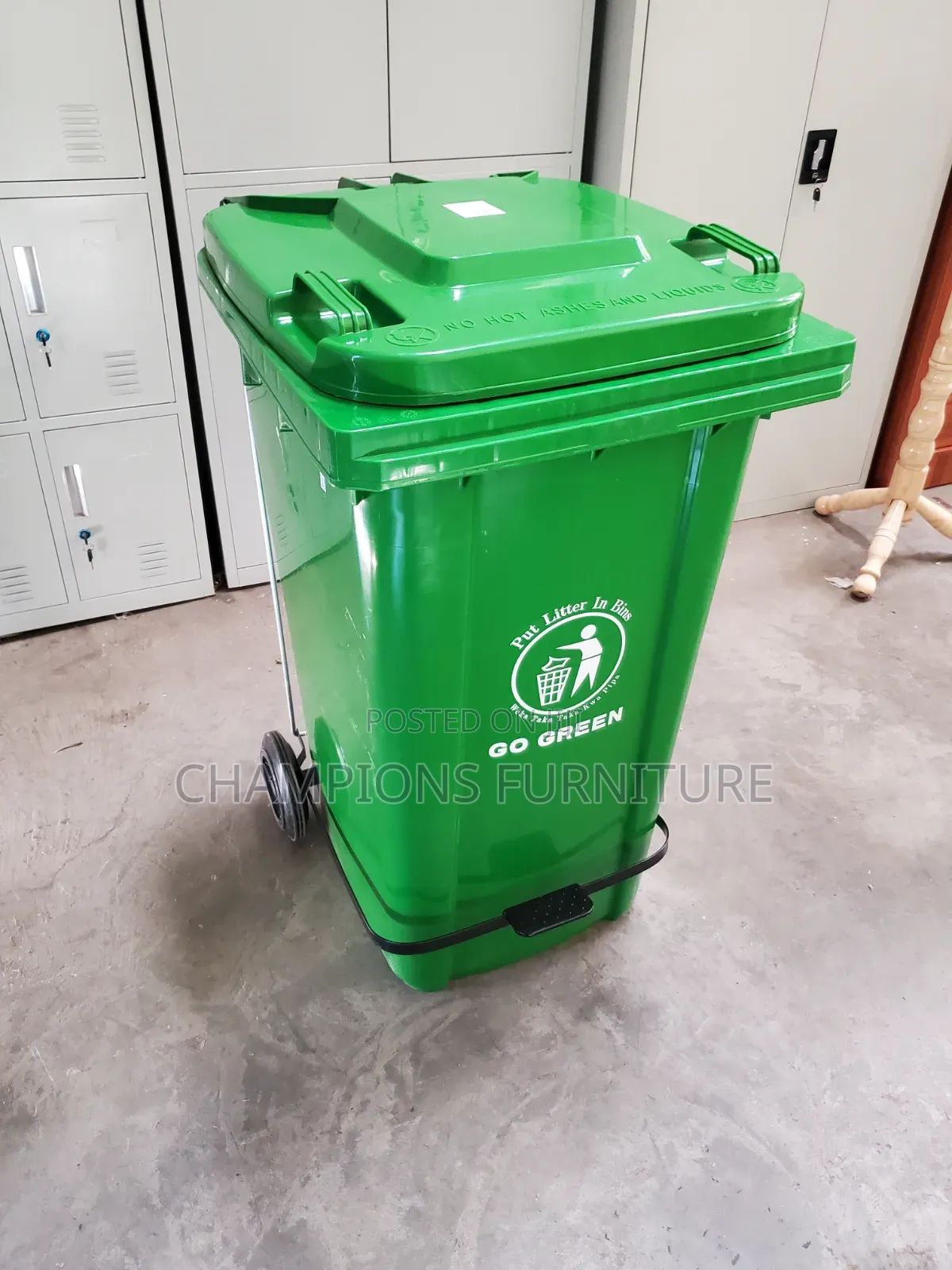 Heavy Duty 240L Dust Bin With Wheelie Pedal