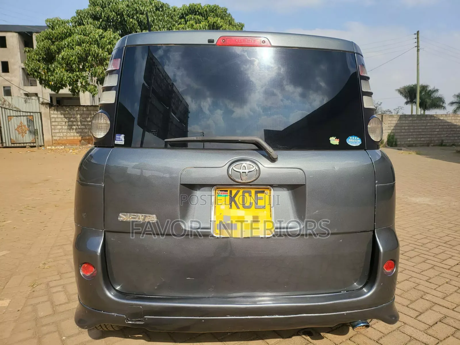 Toyota Sienta 2010 Black