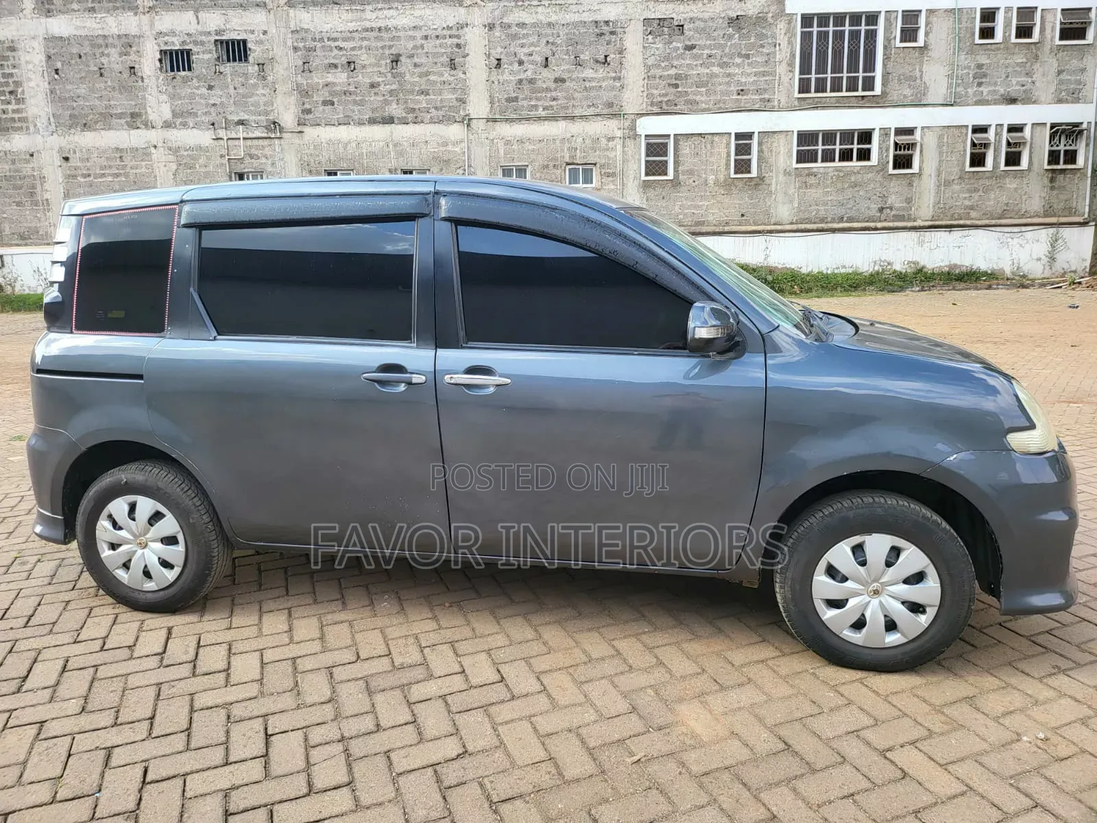 Toyota Sienta 2010 Black