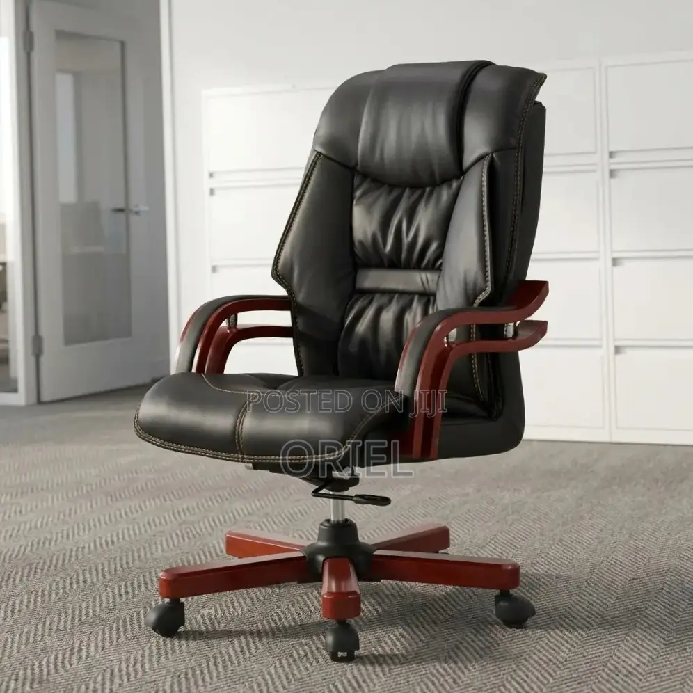 Office Chair : Director’s Executive Leather Seat