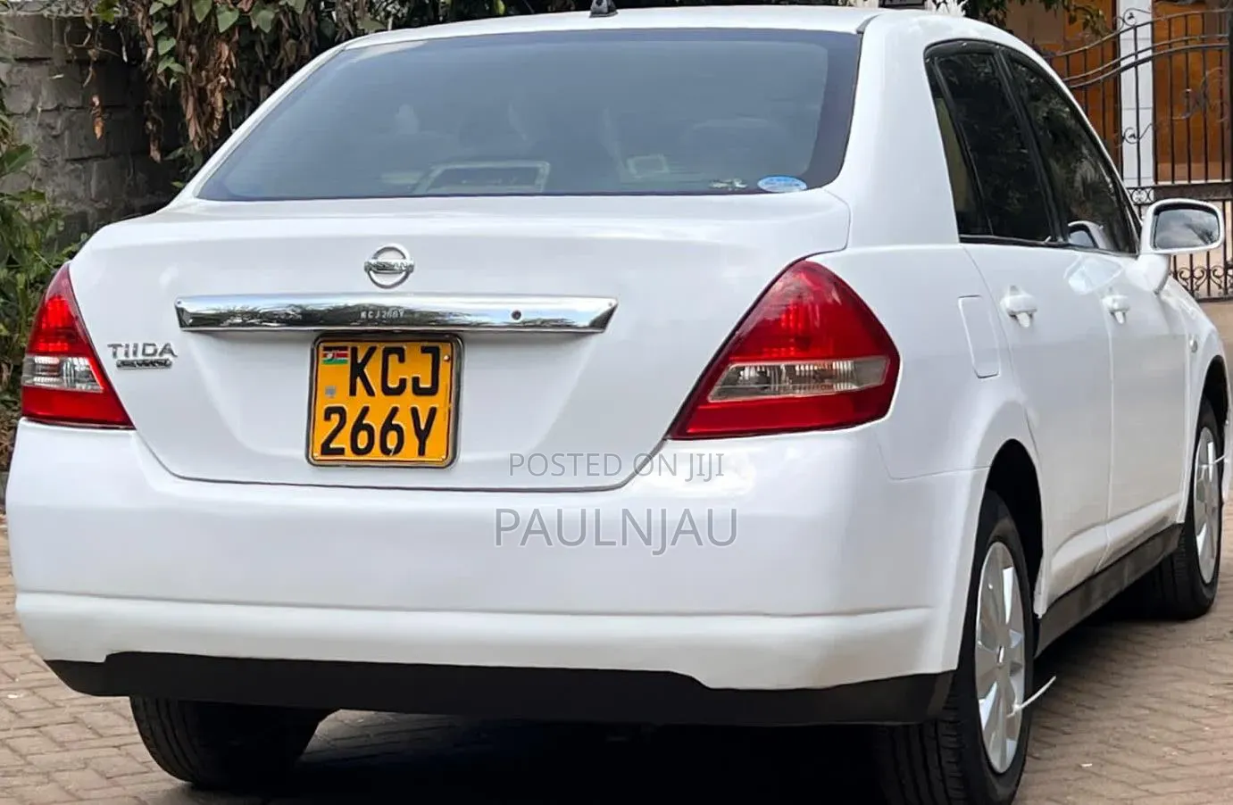 Nissan Tiida 2009 White